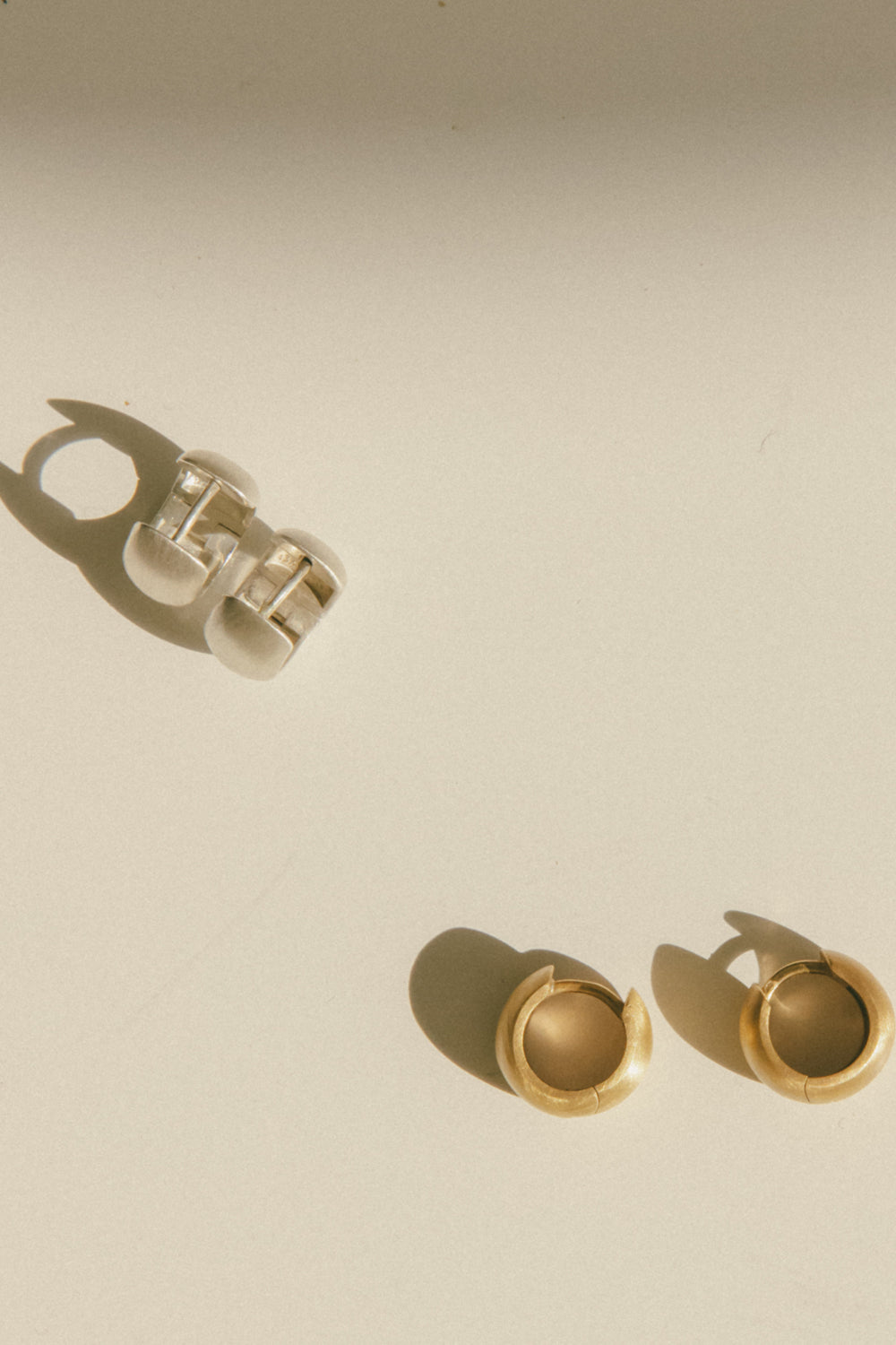 HUGGIE HOOPS